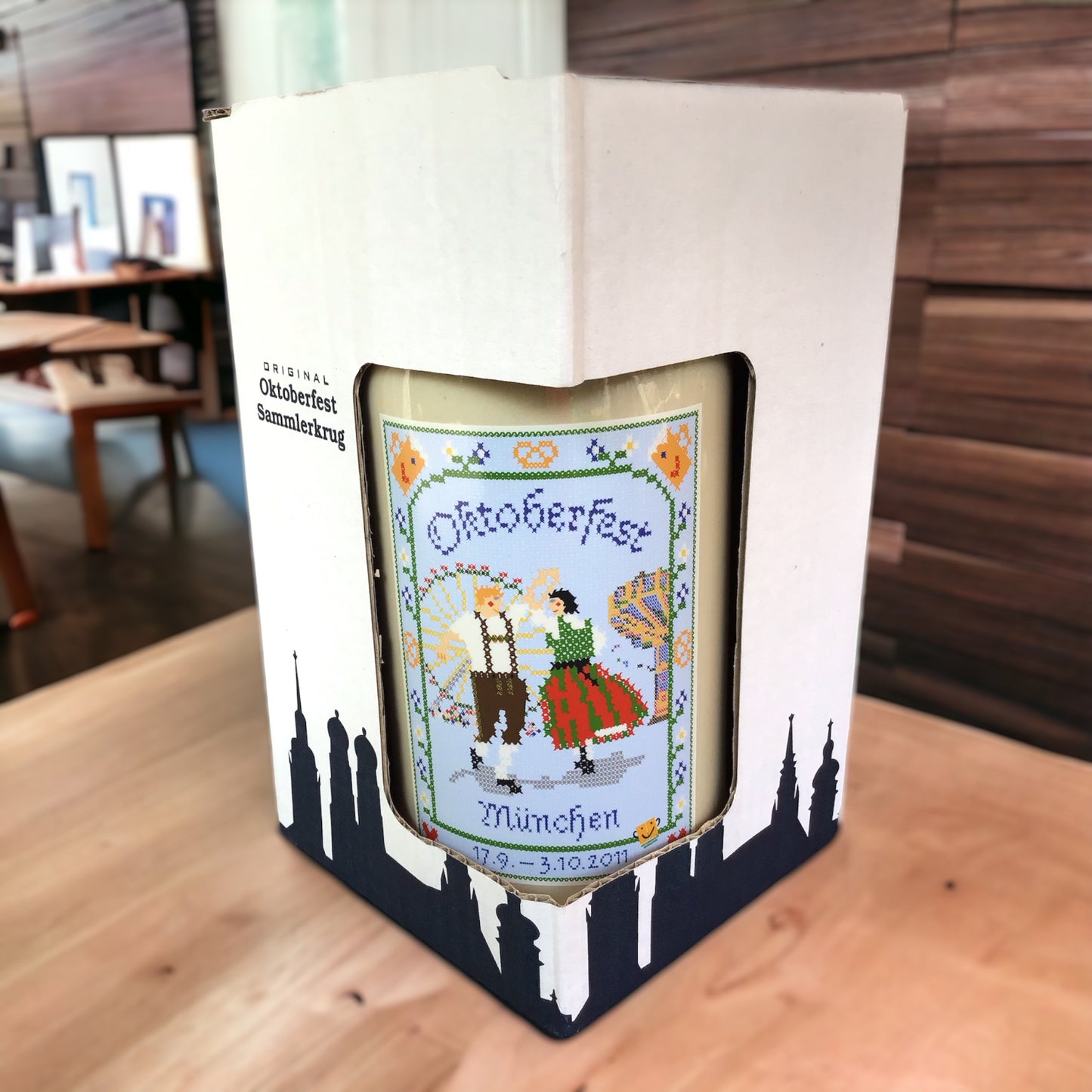 Original Oktoberfestkrug 2011 mit Zinndeckel I Jahreskrug I Zertifikat