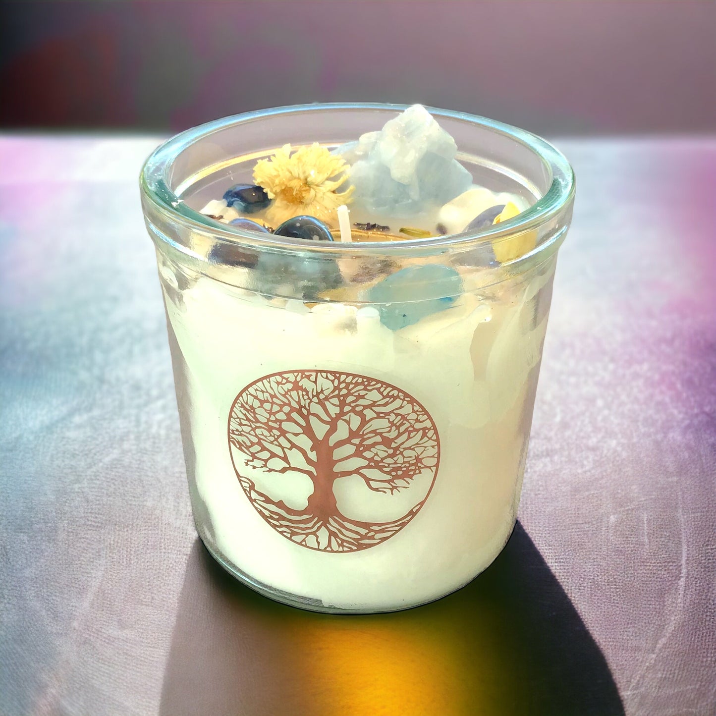 Große Edelsteinkerze "Erneuerung" im Glas mit Anleitung | Duftkerze | Ritualkerze | Kristallkerze mit Blüten | Calcit blau, Aventurin blau, Achat blau, Bergkristall | Waldduft