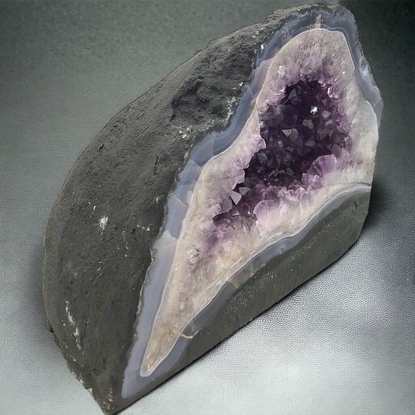 Amethyst Druse mit phantastischen Kristallen I 5,6 KG I 21x12x17 cm I Blickfang I Unikat 1466 I Brasilien