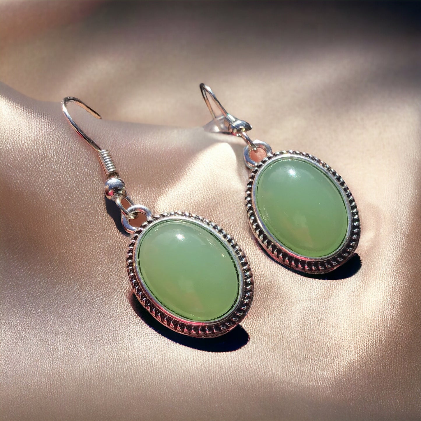 Aventurin Ohrring edle ovale Form | Edelstahl versilbert | Vintage | in Samtsäckchen | Trachtenschmuck