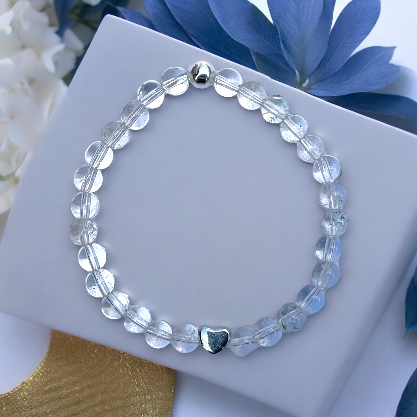 Bergkristall Edelstein Perlen Armband *HEILUNG* - mit 925 Silberperle und versilbertem Herzchen in Steinfixx Geschenkbox - Handmade