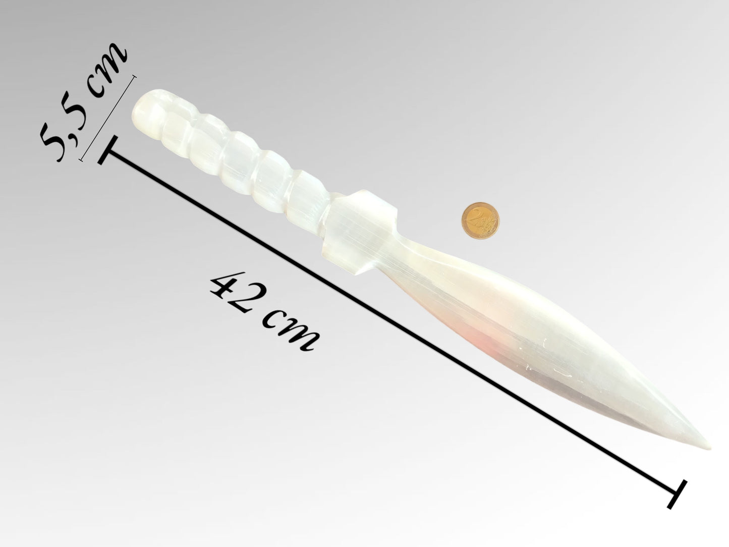 Atemberaubendes Ritual Lichtbringer Selenit Schwert mit geschnitztem Spiralgriff 35x5,5x2cm ca. 500 Gramm für Wicca und Pagan, Rituale und Zeremonien