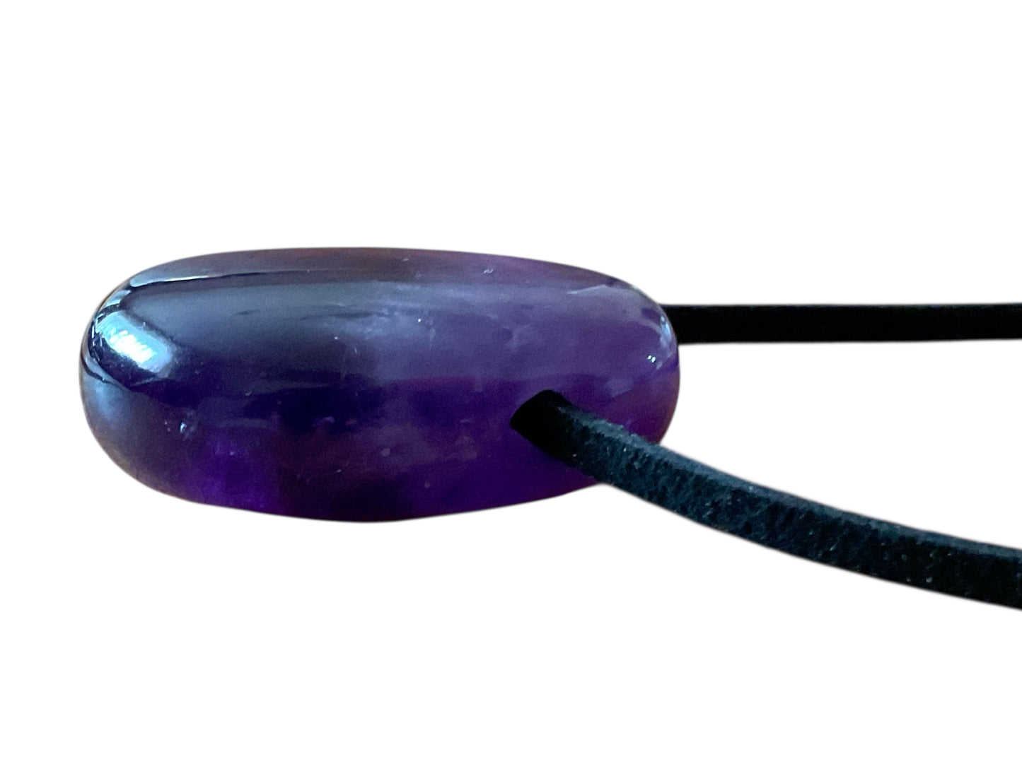 Edelstein Anhänger aus echtem Amethyst | Tropfenanhänger | starker Heilstein | mit 80 cm Wildlederband I Brasilien