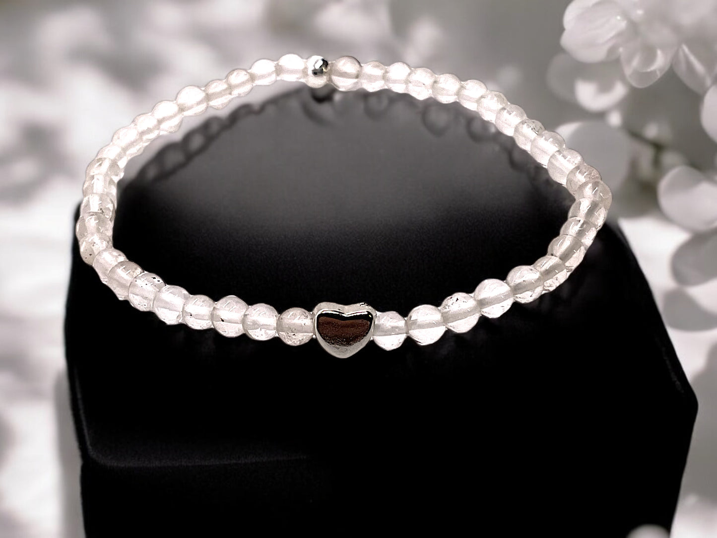 Bergkristall Edelstein Perlen Armband *HEILUNG* - mit 925 Silberperle und versilbertem Herzchen in Steinfixx Geschenkbox - Handmade