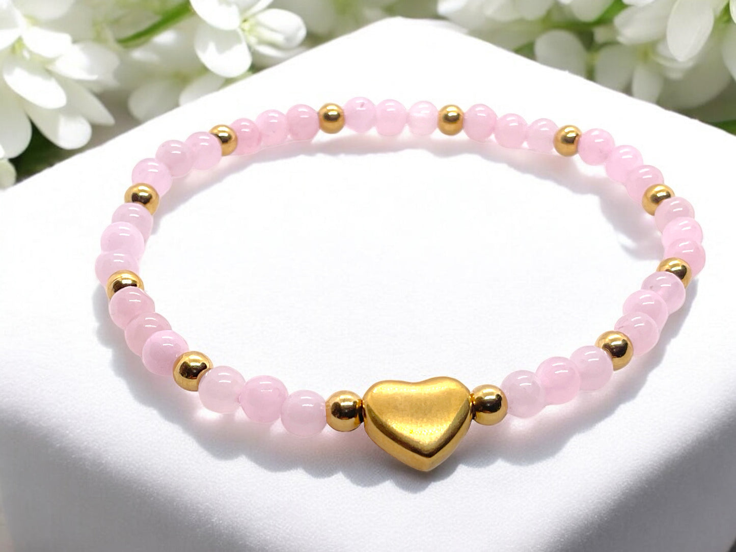 Steinfixx® - Rosenquarz Perlenarmband mit Messingherz und Messingperlen - Hochwertiges Edelsteinarmband handgefertigt inclusive edler Geschenkbox und Edelsteinkarte