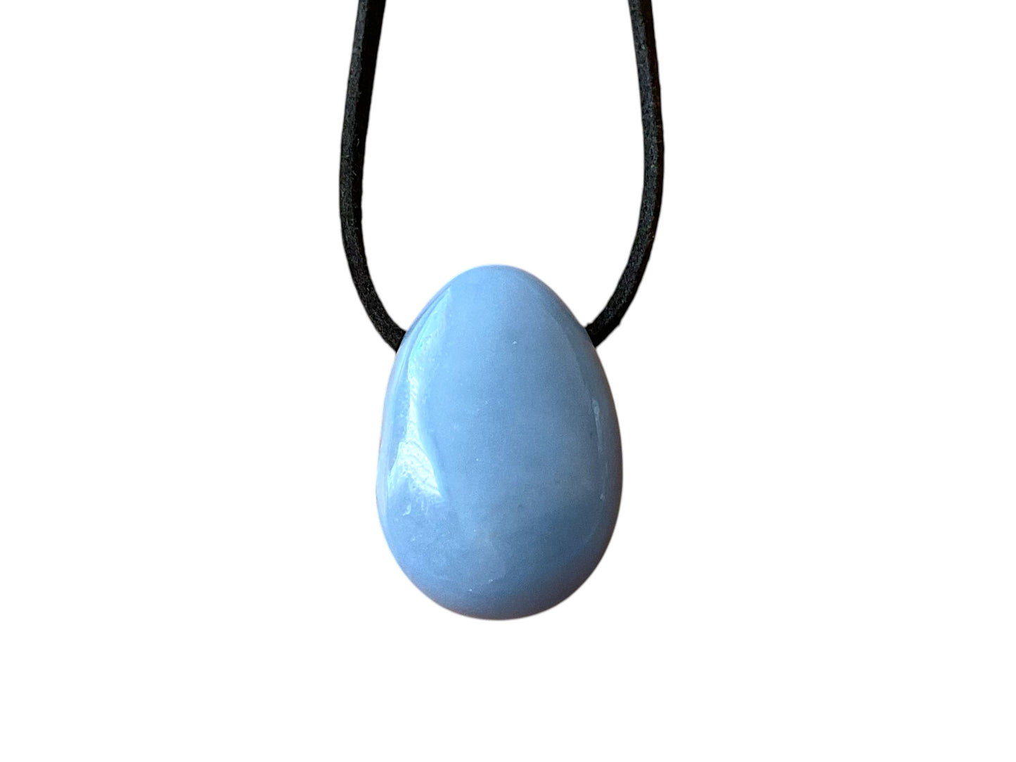 Angelit Tropfenanhänger – Natürlicher Edelstein Anhänger mit 80 cm Band & Geschenkbox – AAA-Qualität aus Peru – Echter Naturstein Schmuck ca. 30 × 20 mm
