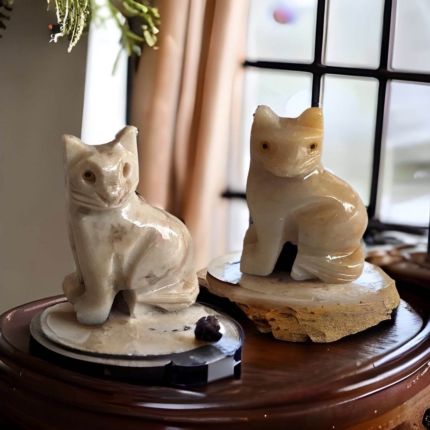 Steinfixx® - Speckstein Figur Katze Minka | Schnitzerei | Sammelfigur | geschliffen und poliert | 37x29 mm | Handarbeit