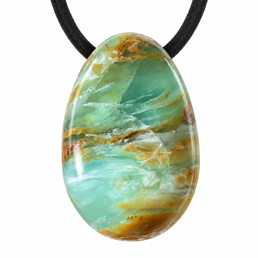 Peruanischer Blauer Opal Tropfenanhänger – Landschaft der Anden | Limitiertes Unikat inkl. Magnet-Geschenkbox