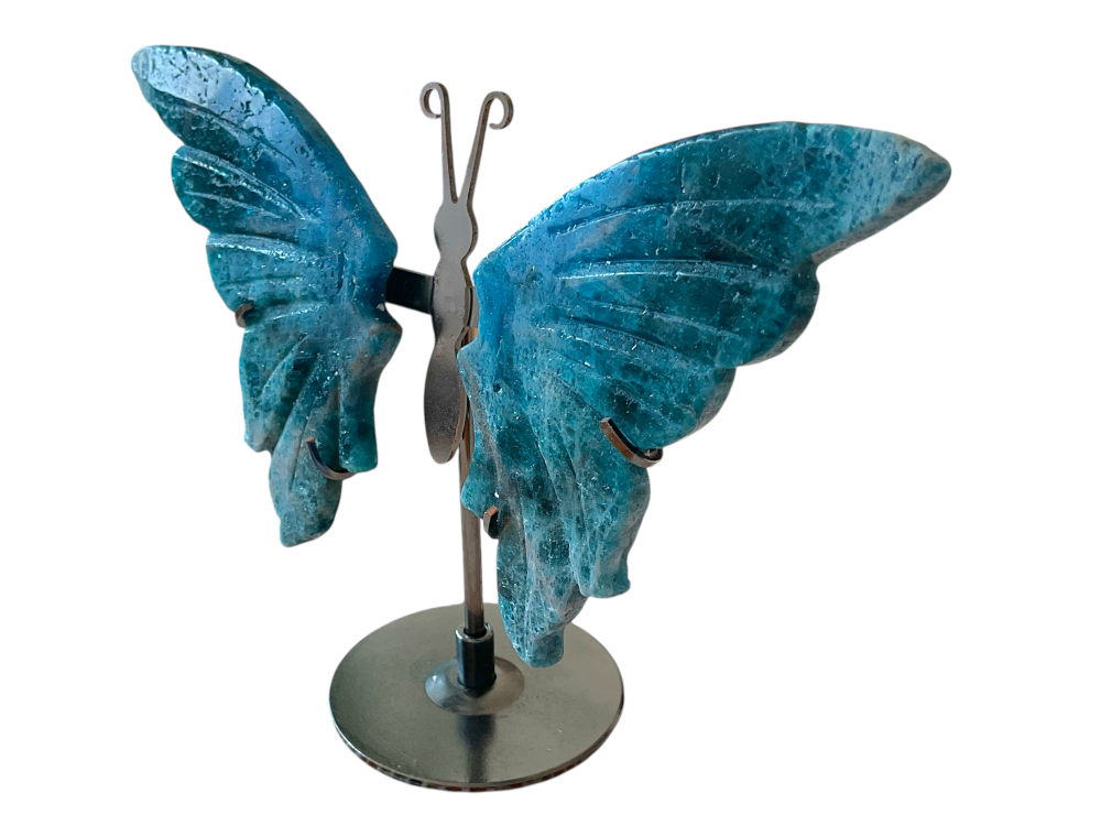 Apatit Schmetterling mit Ständer – Edelstein Deko Figur 10x14 cm – handgefertigt & poliert – Naturstein aus Madagaskar – inkl. Geschenkbox