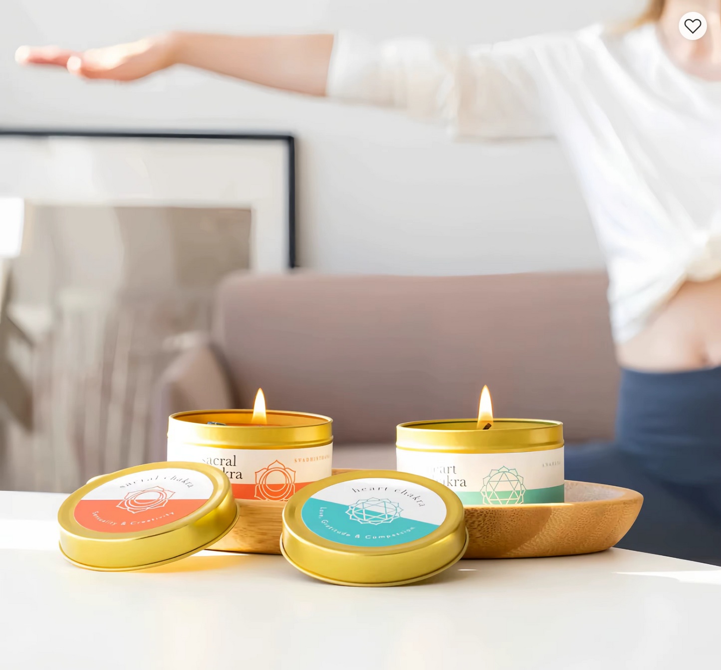 7 Chakra Duftkerzen Geschenkset mit Edelsteinen & Chakra-Armband  - Handgegossene Duftkerzen, abgestimmt auf die Chakren – Geschenkset mit Edelsteinen, Chakra-Karten & Geschenkbox – Achtsamkeit, Meditation & Wellness