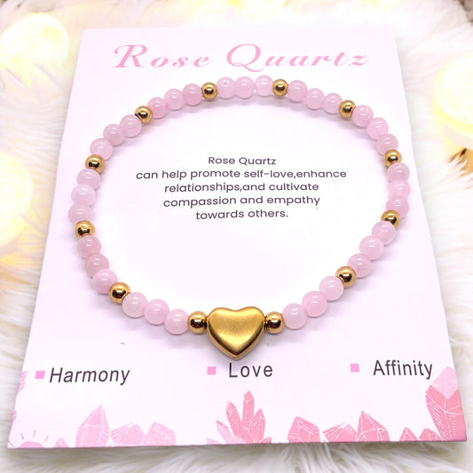 Steinfixx® - Rosenquarz Perlenarmband mit Messingherz und Messingperlen - Hochwertiges Edelsteinarmband handgefertigt inclusive edler Geschenkbox und Edelsteinkarte