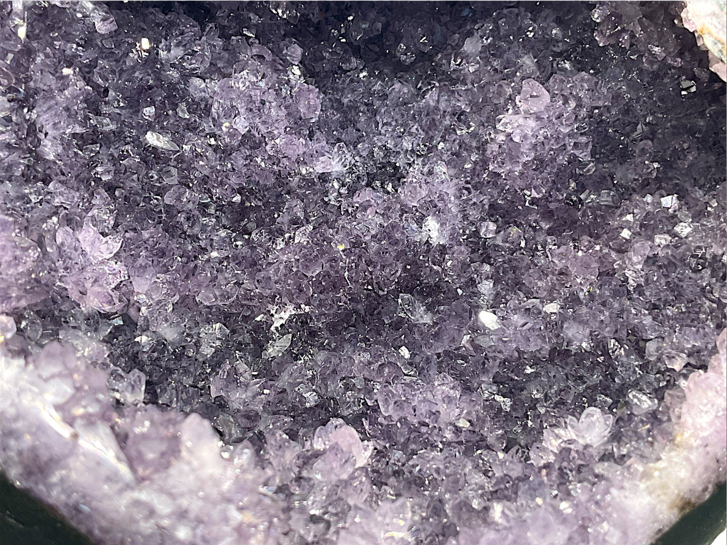 Amethyst Druse mit phantastischen Kristallen I 1,7 KG I 15x13x13 cm I Blickfang I Unikat-Masterpiece 1643 I Brasilien