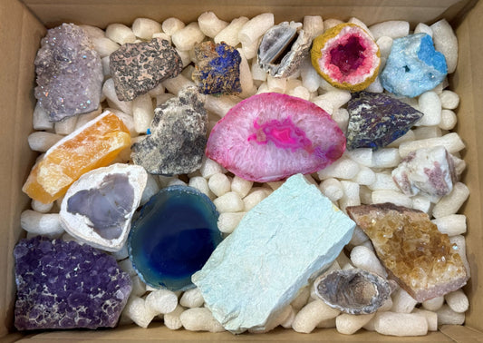 Mineralien-Konvolut „Weltreise“ – 17 verschiedene Mineralien aus aller Welt – 2,10 kg Sammlerstück – Unikat Nr. 1233 – SALE