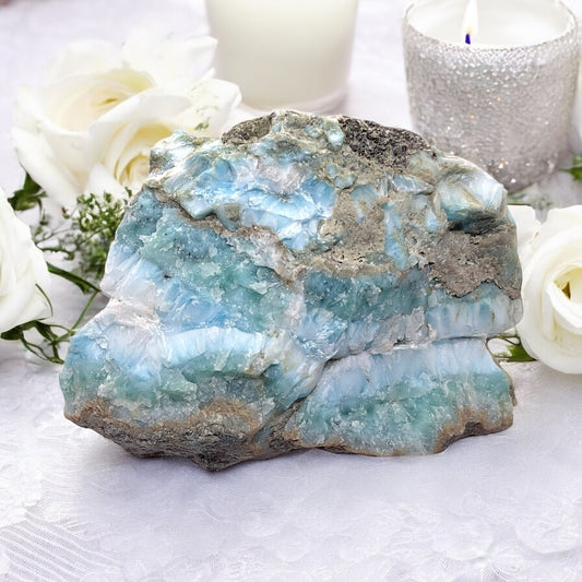 Prächtiger und sehr seltener Larimar Rohstein I Unikat-Masterpiece 1560  I 70x55x25 mm  I 119 gr. I Dominikanische Republik