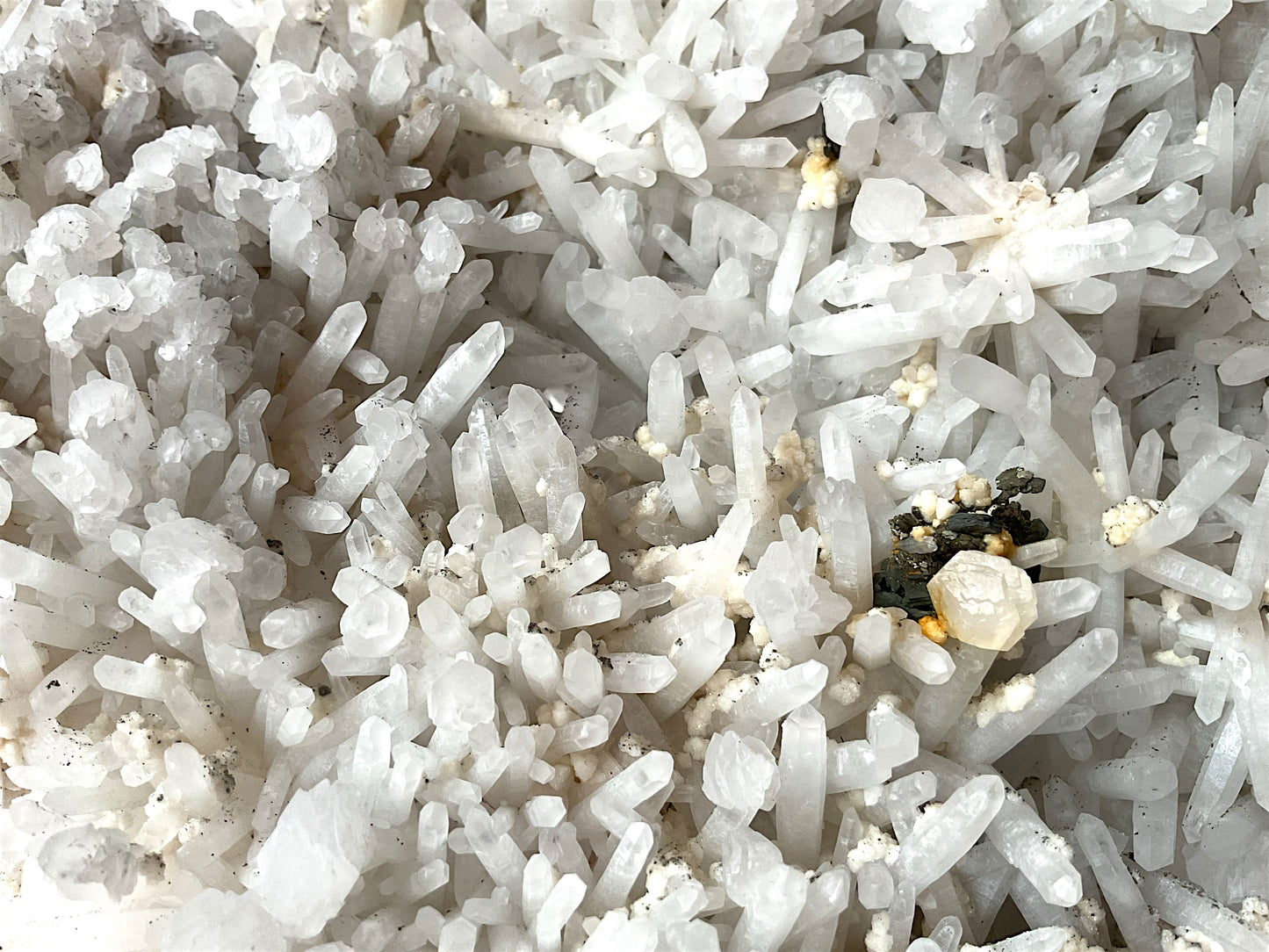 Quarz Calcit Pyrit Rhodochrosit Kristall I 3550gr. I 29x23x15cm I Sammlerstück I Unikat-Masterpiece S3028 I Kosovo-Trepca