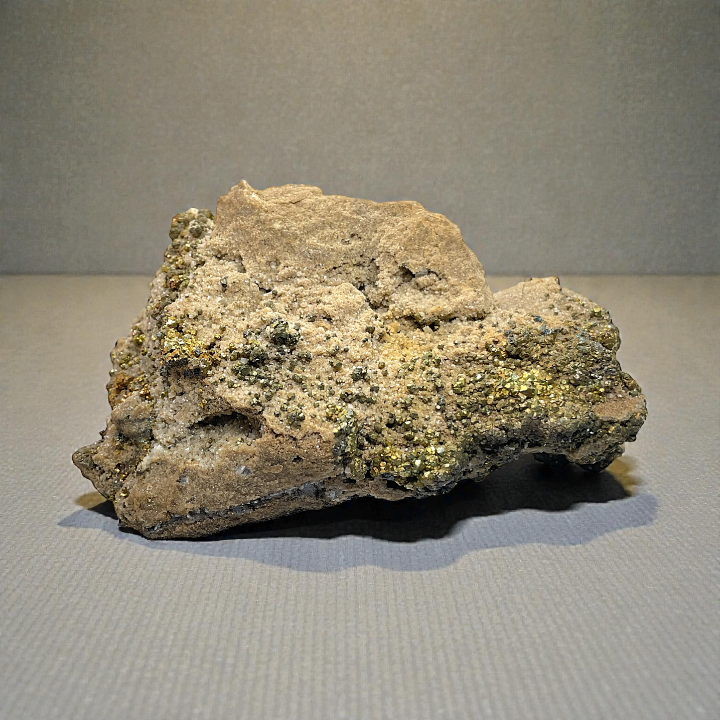 Pyrit auf Muttergestein I 428gr I 12x8x5cm I Unikat-Masterpiece 1676 I Sammlerstück I USA-Iowa, Buffalo