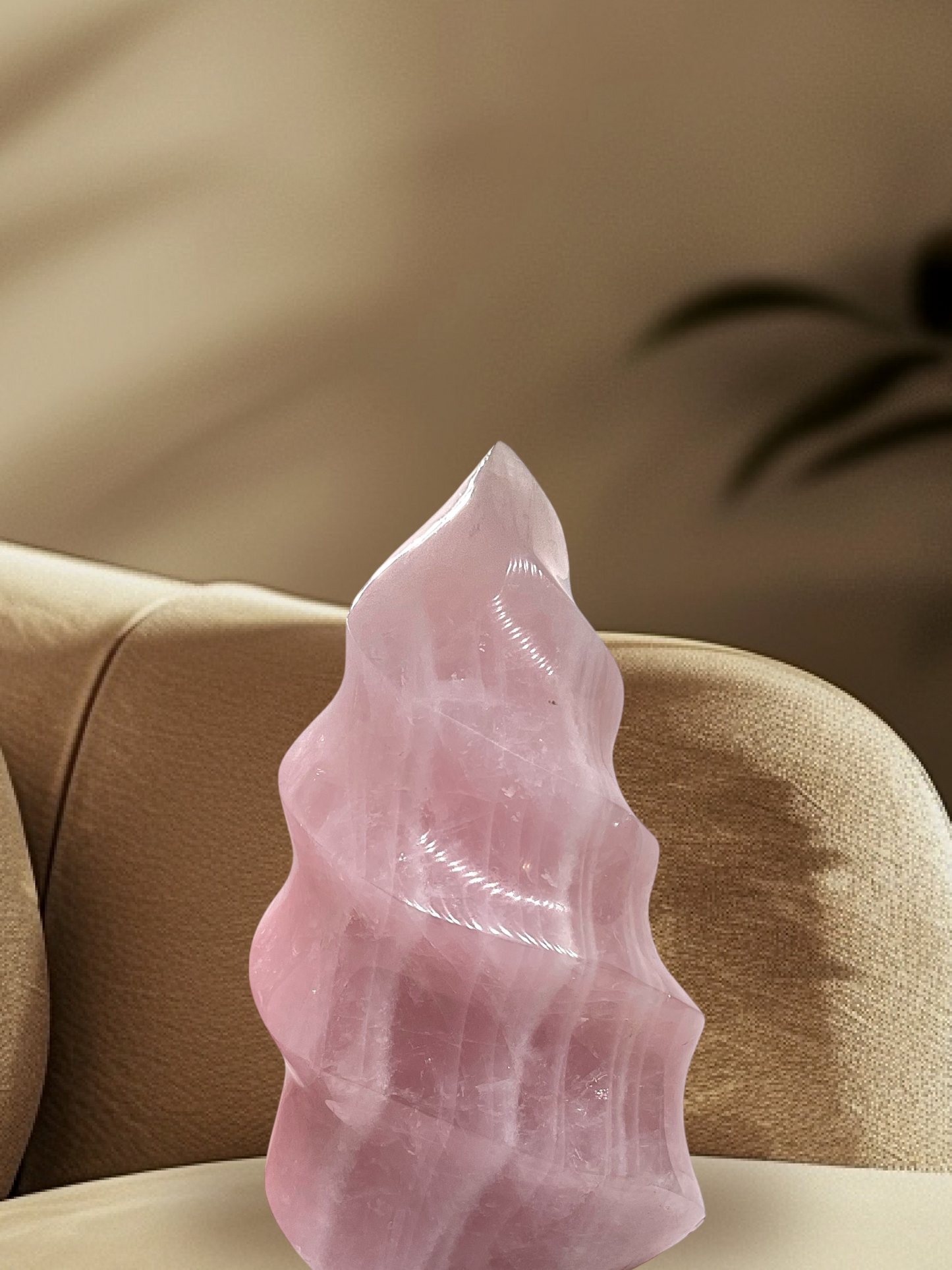 Rosenquarz Kristall Flamme I Edelsteinspirale I 8x6x15cm I 960gr. I Unikat-Masterpiece I AAA-Qualität I Sammlerstück I Madagaskar