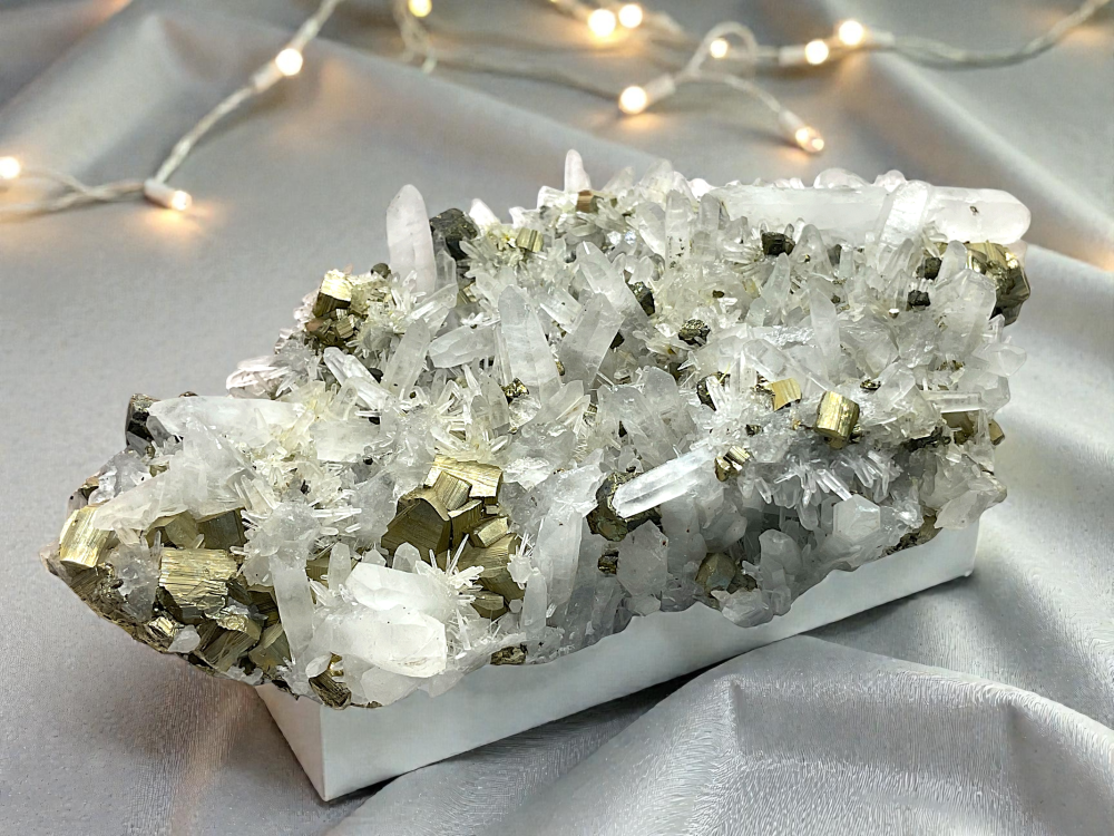 Original Quarz mit Pyrit Rohstein 717g – 15x9x4cm – AAA-Qualität – Sammlerstück – Unikat-Masterpiece Nr. 1694 – Trepča, Kosov