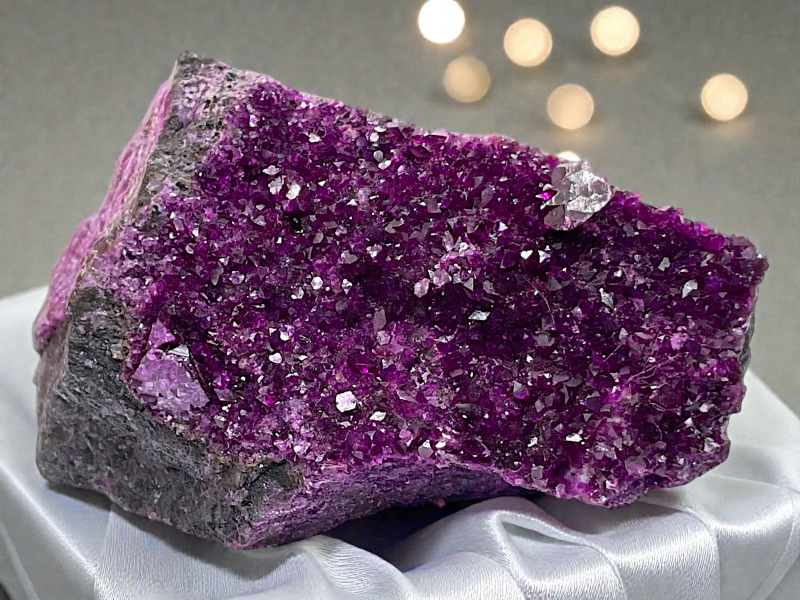 Kämmererit aus Kop Dağları, Türkei – Seltenes Sammlerstück – AAA-Qualität – 198 g – Intensiv Violett – Unikat-Masterpiece Nr. 1696