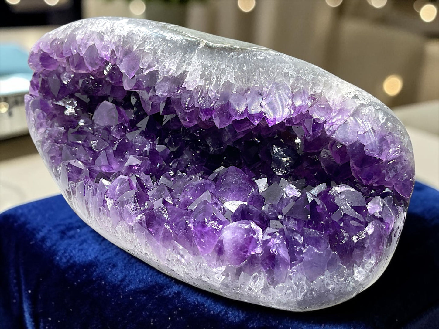 Amethyst Druse AAA-Qualität mit phantastischen Kristallen - 1894 g - 18 x 8 x 11 cm - Blickfang & Dekoration - Sammlerstück - Unikat Masterpiece 1699 - Brasilien