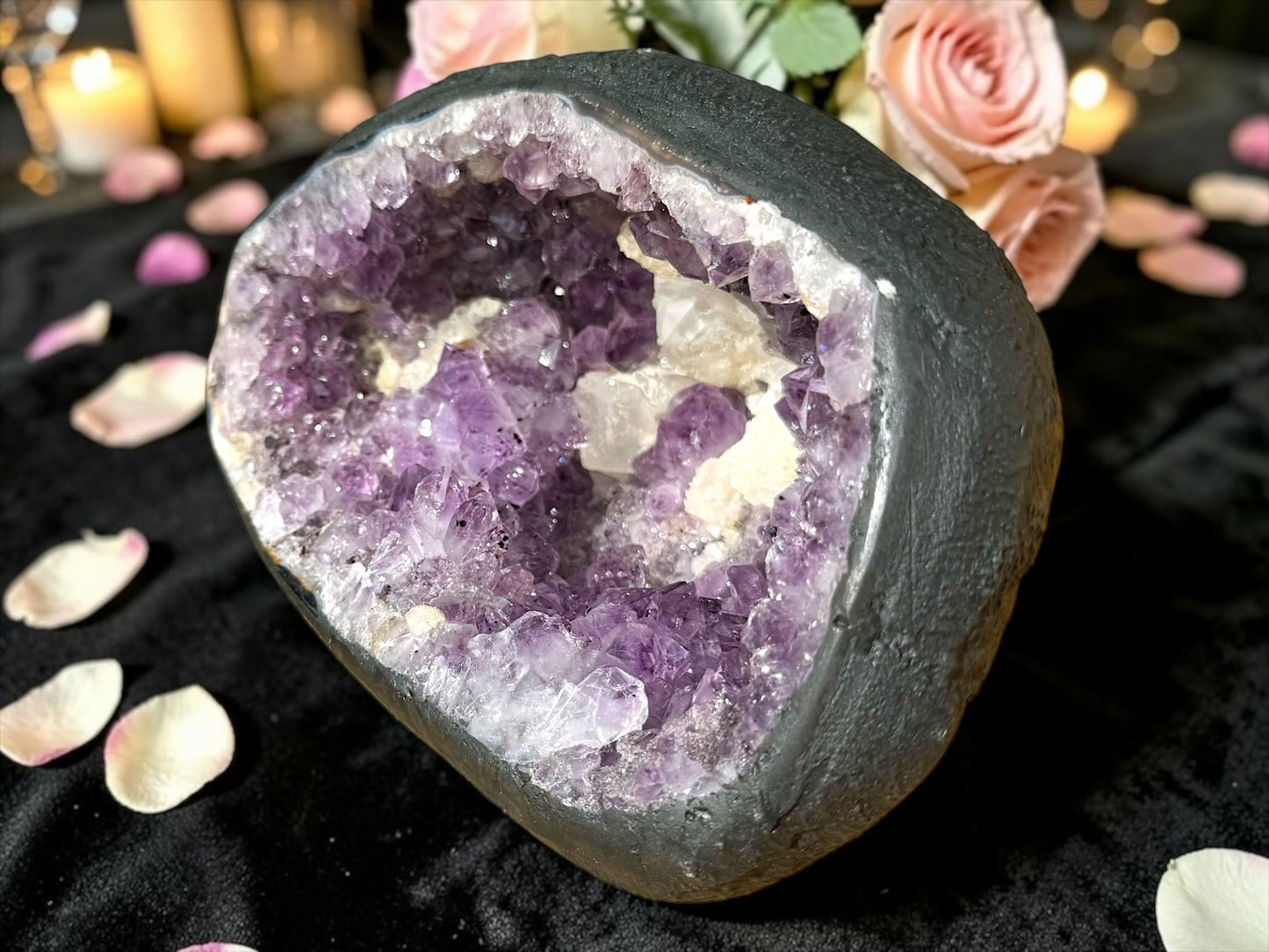 Amethyst Druse AAA-Qualität aus Brasilien – 2845 g Unikat Masterpiece 1475 – Faszinierende Kristalle – Sammlerstück & Blickfang – 20 x 15 x 12 cm