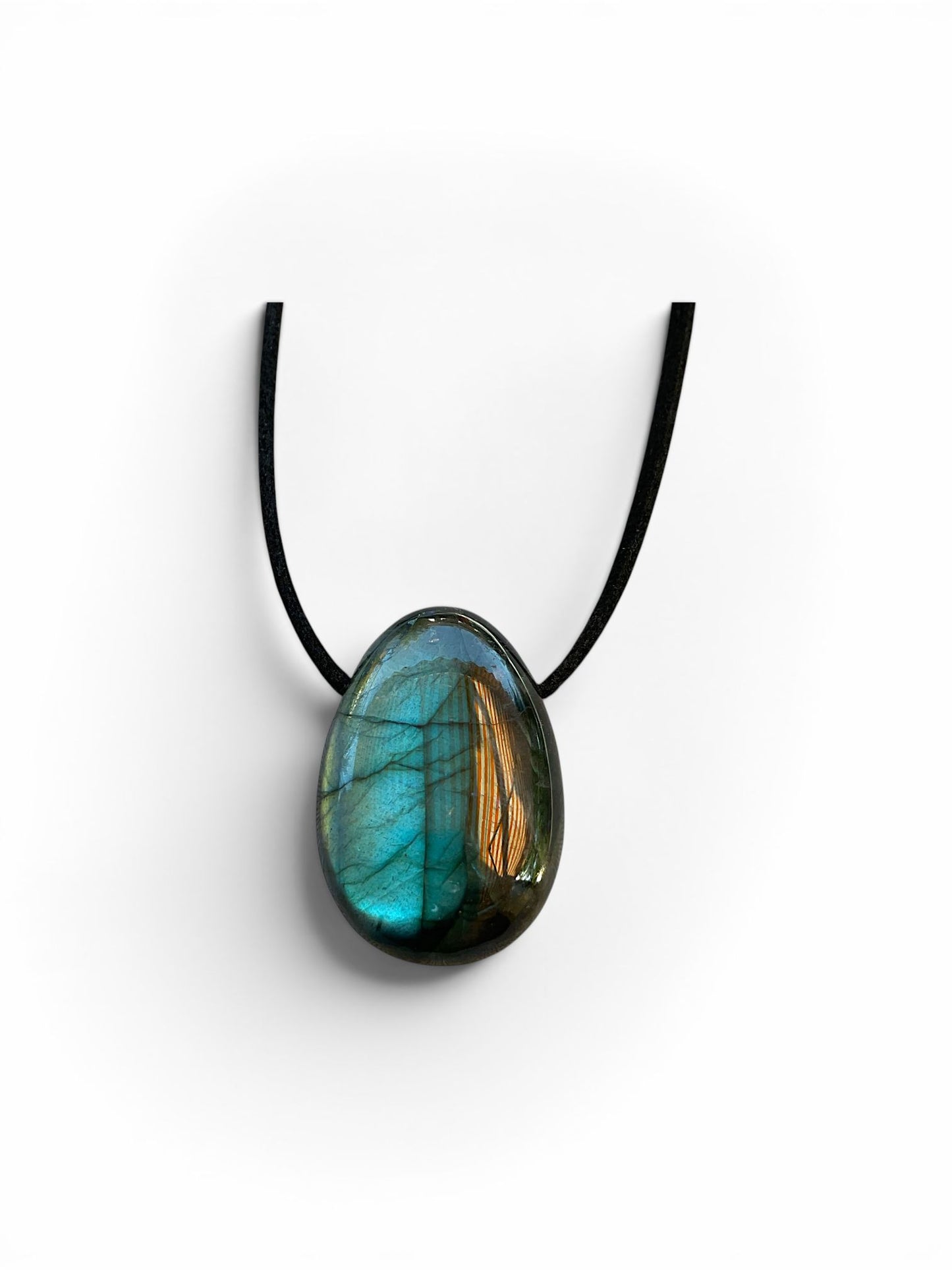 Labradorit Tropfenanhänger – Natürlicher Edelstein Anhänger mit 80 cm Band & Geschenkbox – AAA-Qualität aus Madagaskar – Echter Naturstein Schmuck ca. 30 x 20 mm
