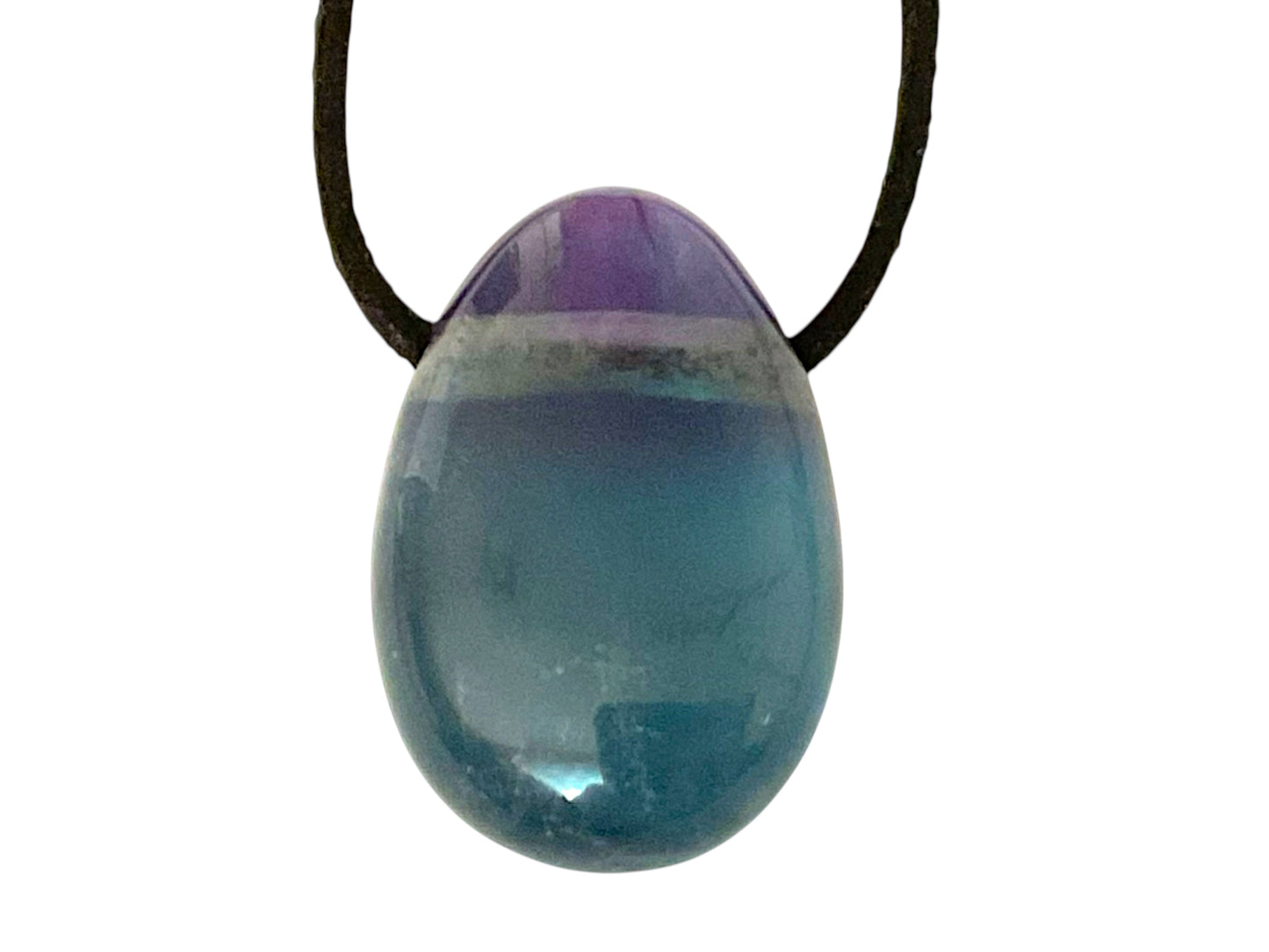 Grüner Fluorit Tropfenanhänger – Natürlicher Edelstein Anhänger mit 80 cm Band & Geschenkbox – AAA-Qualität aus Mexiko – Echter Naturstein Schmuck ca. 30 x 20 mm