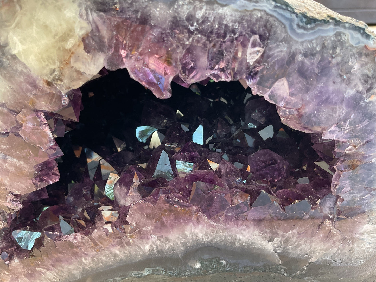 Amethyst Druse 6,2 kg - AAA-Qualität aus Brasilien - Naturbelassene Kristallstufe - Sammlerstück - 19 × 14 × 14 cm - Unikat Nr. 1680