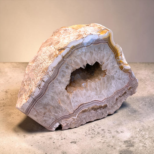 Achat Druse aus Idar-Oberstein – 3,65 kg – Polierte Vorderseite – ca. 18 × 16 × 11 cm – Edelstein Unikat (Masterpiece) Nr. S3039 – Sammlerstück