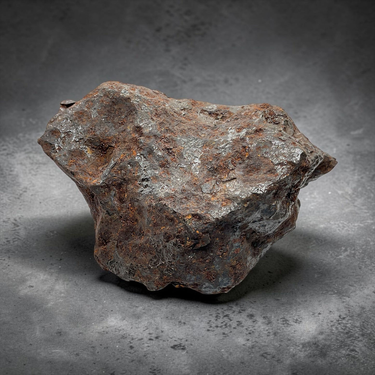 Campo del Cielo Eisenmeteorit – Typ IAB – 1.466 g – Echter Nickel-Eisen-Meteorit aus Argentinien – Original Individual mit Gutachten – Sammlerstück - Unikat-Masterpiece 1716