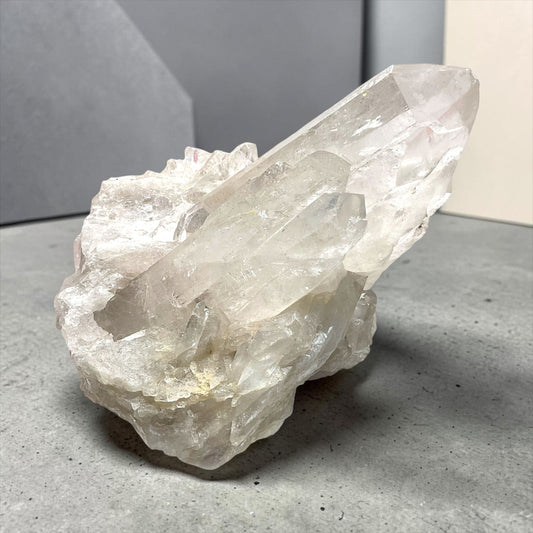 Bergkristall Kristallstufe – Brasilien – 1,423 kg – 15 × 12 × 12 cm – AA-Qualität – Sammlerstück – Unikat-Masterpiece Nr. 1713