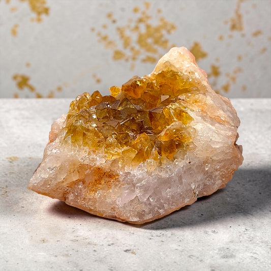 Citrin Rohstein AAA-Qualität mit phantastischen Kristallspitzen – 170 g – 8 x 5 x 3 cm – Unikat-Masterpiece 1668 aus Brasilien