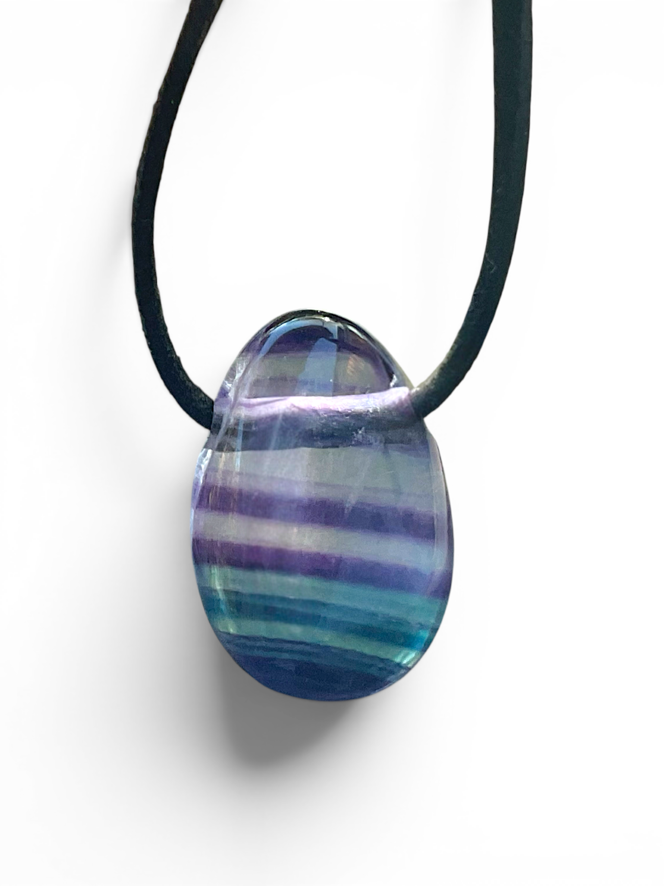 Regenbogenfluorit Anhänger Tropfen – Edelstein Kette mit 80 cm Band & Geschenkbox – Echter Fluorit Schmuck Mehrfarbig – Naturstein in AAA-Qualität aus Brasilien – 30x20 mm