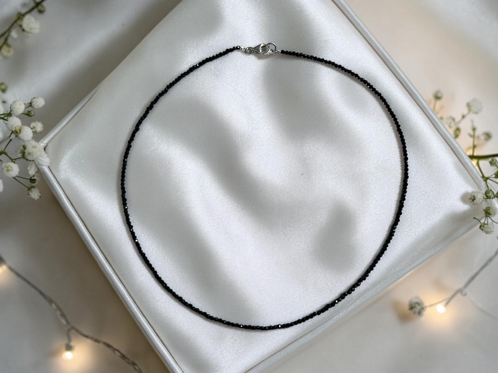 Turmalin (Schörl) Perlenkette 2mm facettiert I Länge 45cm I starker Schutzstein I Geschenkverpackung I Heilstein I hochwertige AAA-Qualität I Brasilien