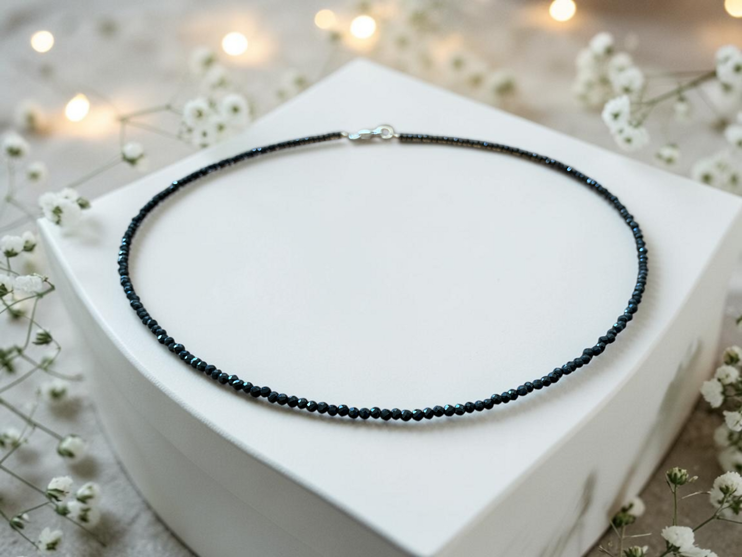 Turmalin (Schörl) Perlenkette 2mm facettiert I Länge 45cm I starker Schutzstein I Geschenkverpackung I Heilstein I hochwertige AAA-Qualität I Brasilien