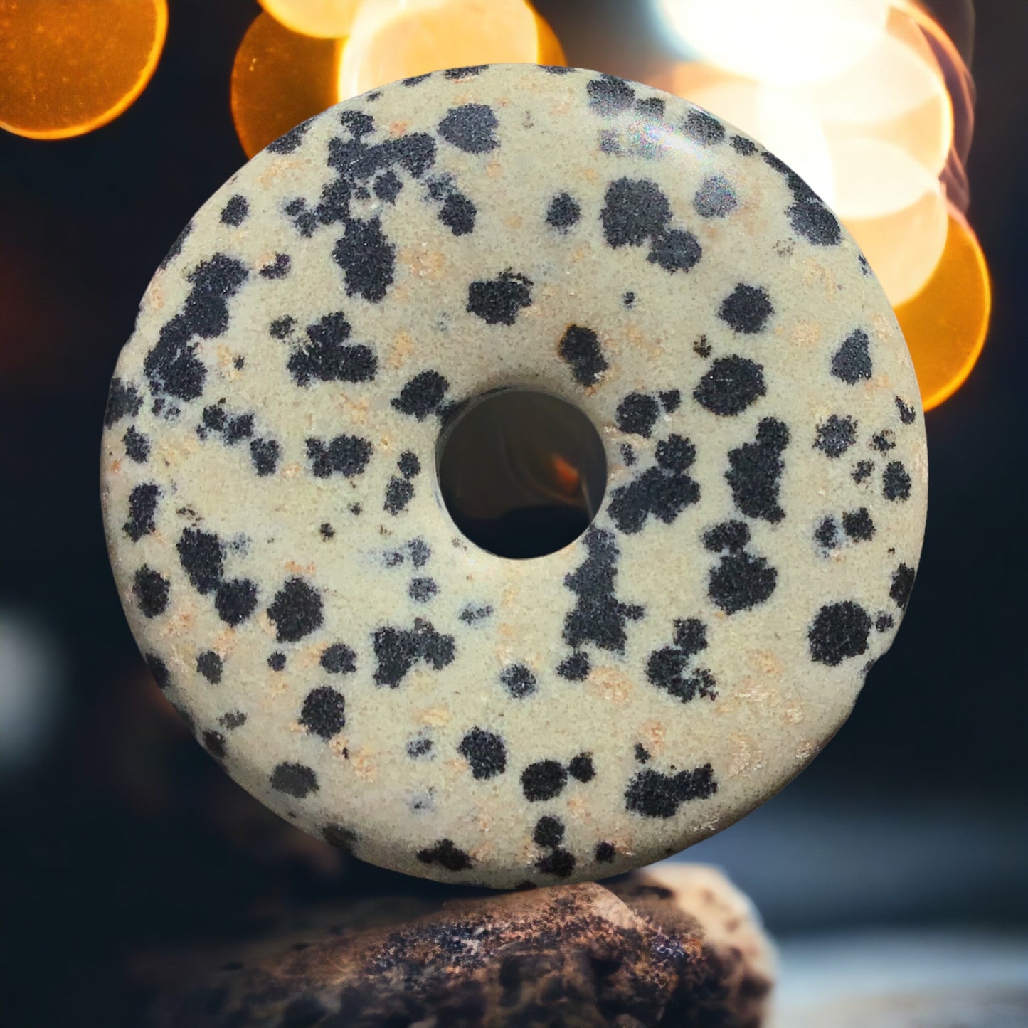 Premium Edelstein-Donut Dalmatiner Jaspis  top Qualität optional als Kette mit versilberter oder vergoldeter Spirale und Wildlederband